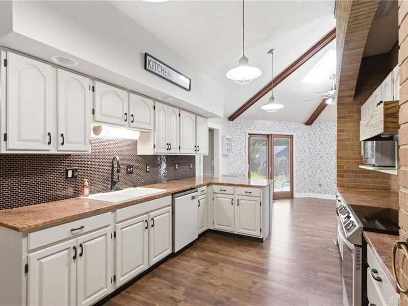 3955 Maple Grove Lane, Beavercreek, OH 45440 Photo 9