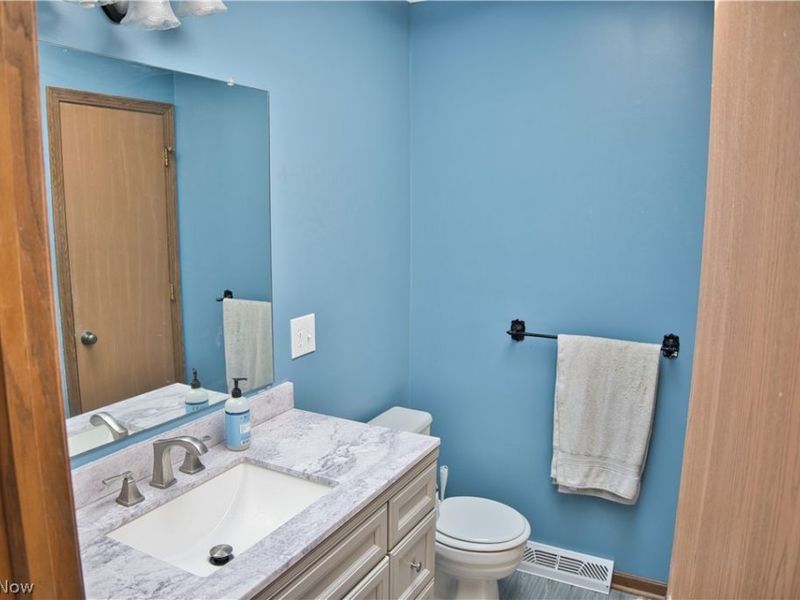 2758 Parkplace Drive , Uniontown, OH 44685 Photo 17