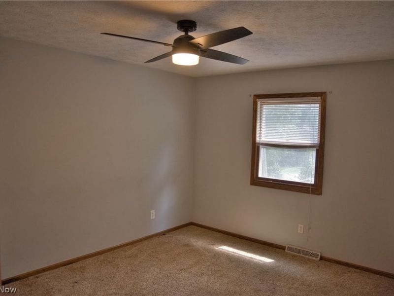 2758 Parkplace Drive , Uniontown, OH 44685 Photo 20