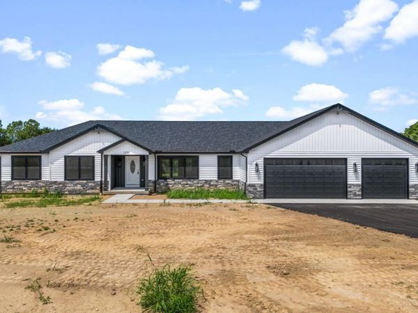 1200 Hunters Glen, Adams Twp, OH 45177