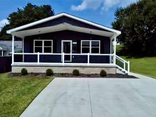 613 21st Street, Vienna, WV 26105