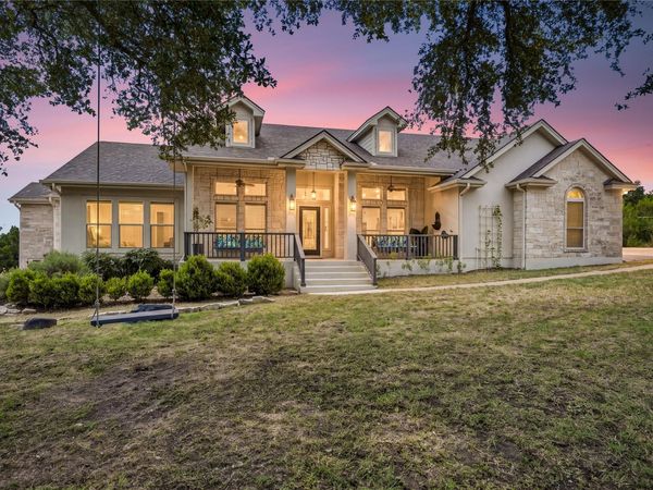 103 Peerman LN, Dripping Springs, TX 78620