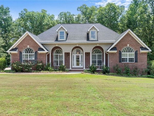 15598 Kevin Cove, Northport, AL 35475