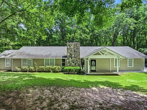1351 Minix Road, Sharpsburg, GA 30277