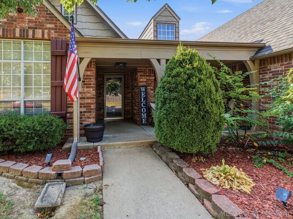 11608 E 102nd Street N, Owasso, OK 74055