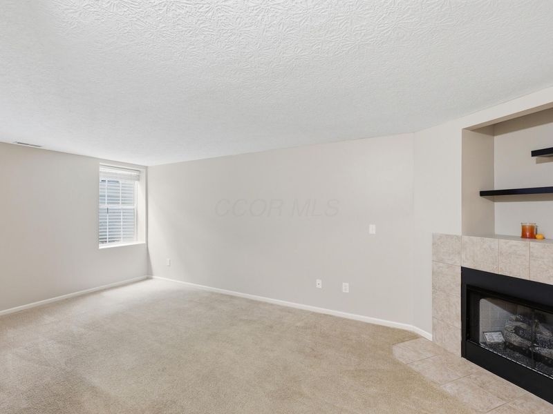 1074 Marsala Avenue , Columbus, OH 43228 Photo 14