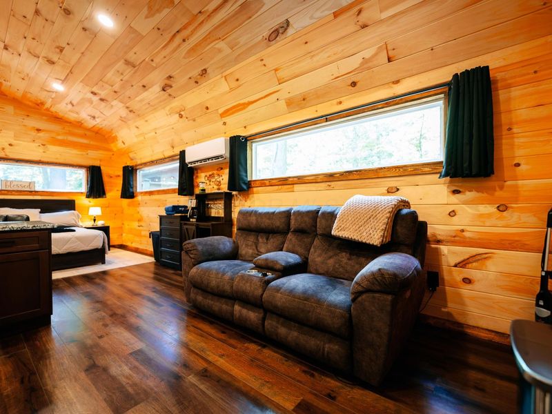 12089 Cantwell Cliffs Road , Rockbridge, OH 43149 Photo 29