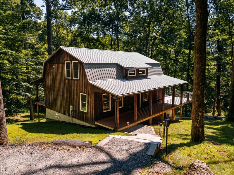 12089 Cantwell Cliffs Road , Rockbridge, OH 43149 Photo 33