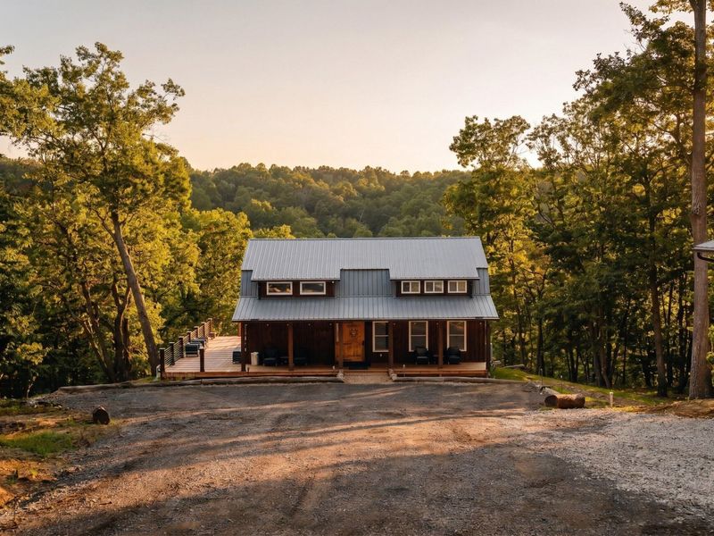 12089 Cantwell Cliffs Road , Rockbridge, OH 43149 Photo 4