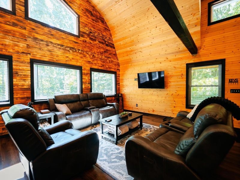 12089 Cantwell Cliffs Road , Rockbridge, OH 43149 Photo 47