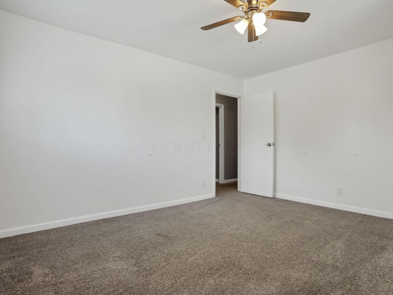5180 Meadowbrook Drive , Columbus, OH 43207 Photo 32
