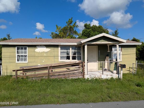 1329 Russ Lake Drive , Panama City, FL 32404