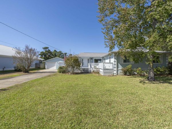327 Shasta Street , Panama City Beach, FL 32413