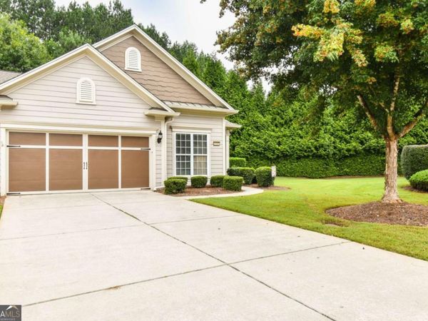6243 Longleaf Drive, Hoschton, GA 30548