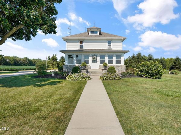 148 County Road 257 , Fostoria, OH 44830