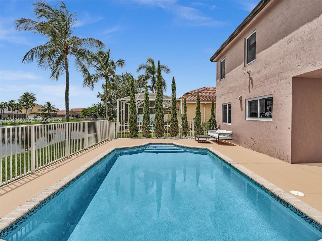 1385 NW 192nd Ter, Pembroke Pines, FL 33029 Photo