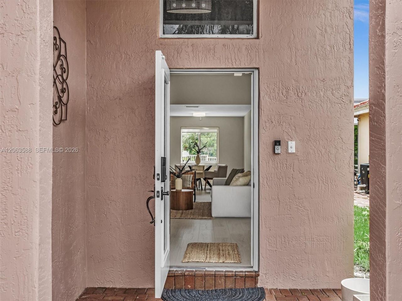 1385 NW 192nd Ter, Pembroke Pines, FL 33029 Photo
