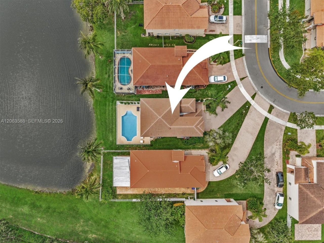 1385 NW 192nd Ter, Pembroke Pines, FL 33029 Photo