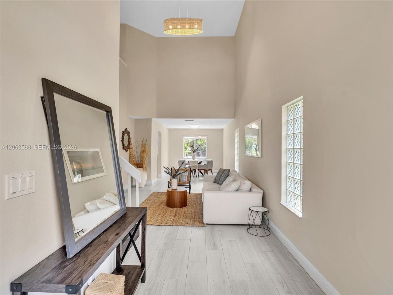 1385 NW 192nd Ter, Pembroke Pines, FL 33029 Photo