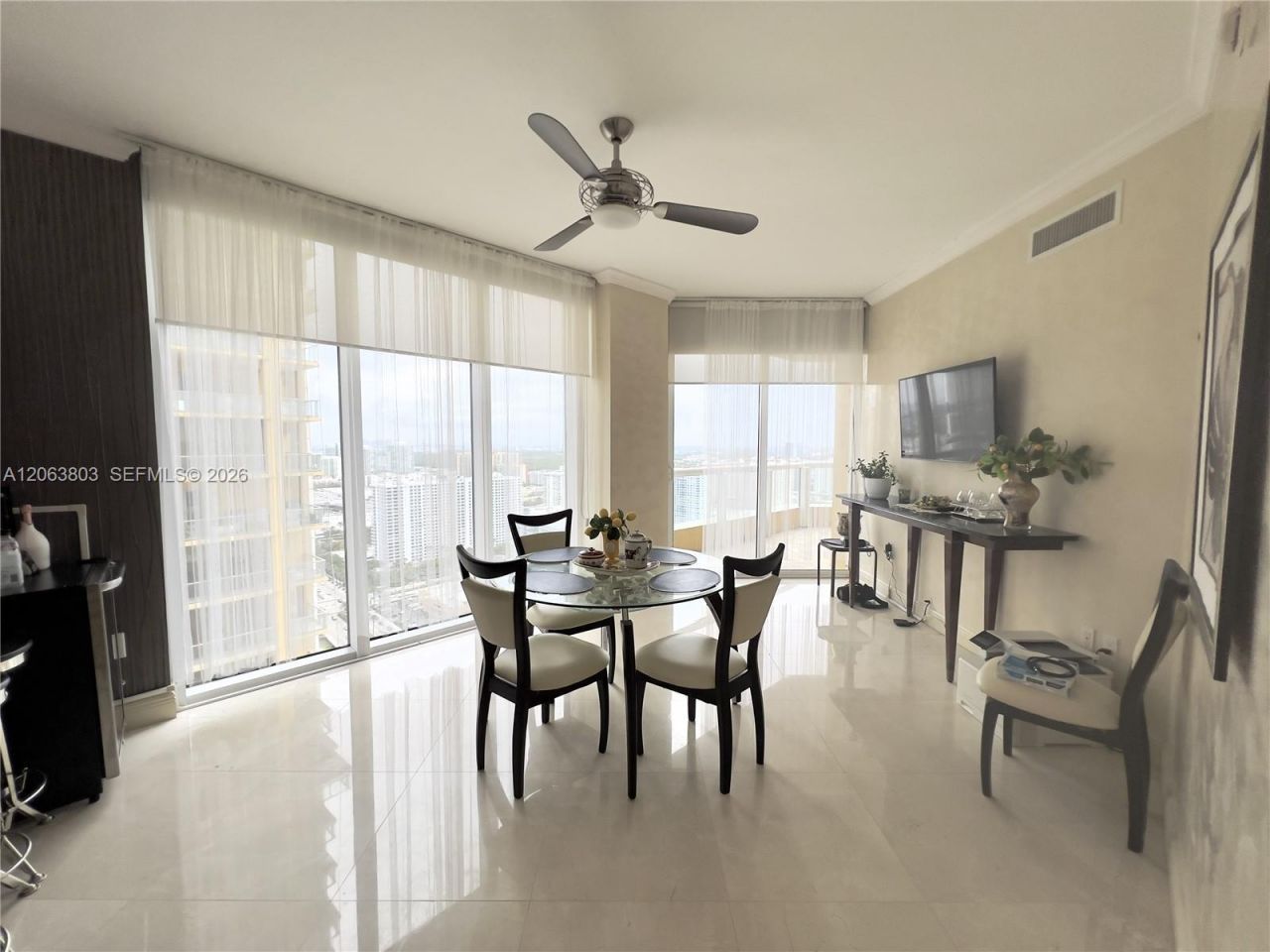 17875 Collins Ave, Unit 3206, Sunny Isles Beach, FL 33160 Photo