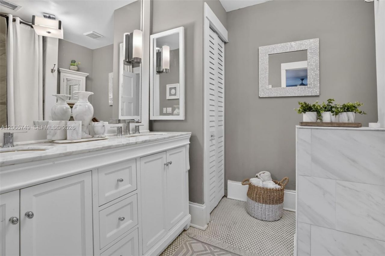 958 Mockingbird Ln , Unit 515, Plantation, FL 33324 Photo