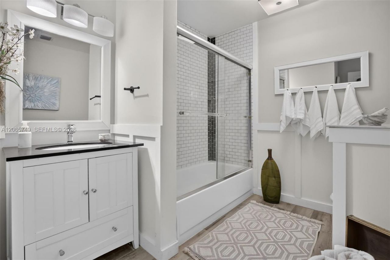 958 Mockingbird Ln , Unit 515, Plantation, FL 33324 Photo