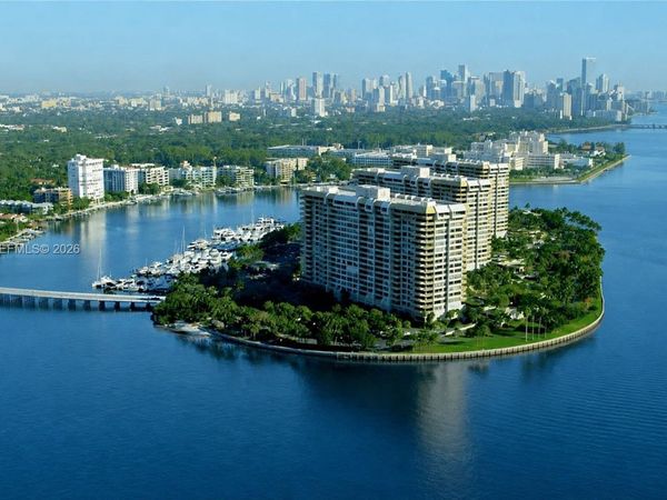 3 Grove Isle Dr, Unit C1208, Miami, FL 33133