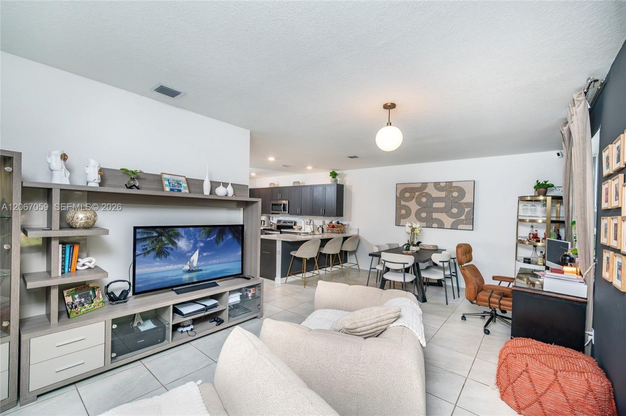 1116 SE 26th Ter , Homestead, FL 33035 Photo