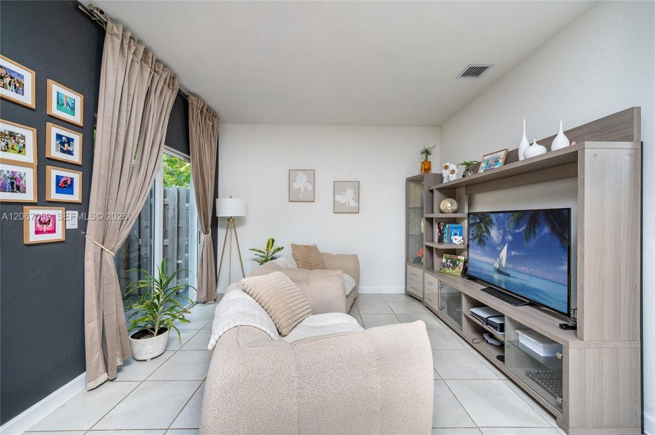 1116 SE 26th Ter , Homestead, FL 33035 Photo