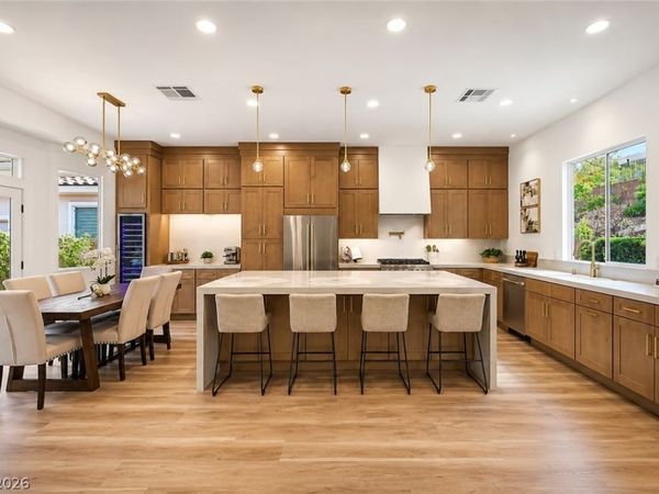 65 Twilight Rose Street, Las Vegas, NV 89138
