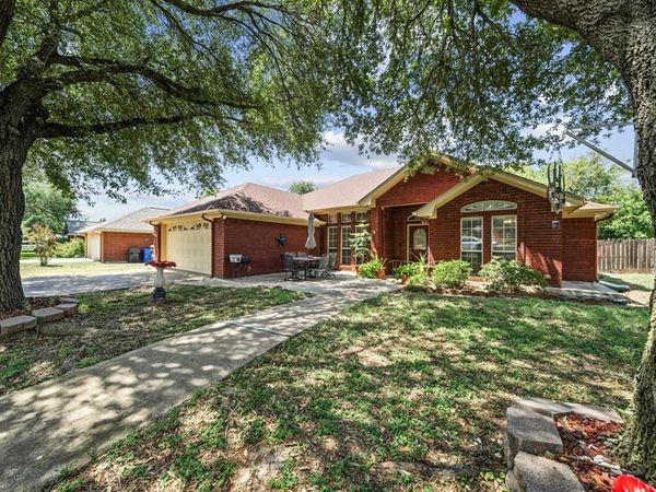 10127 Cougar Ridge Parkway , Waco, TX 76708