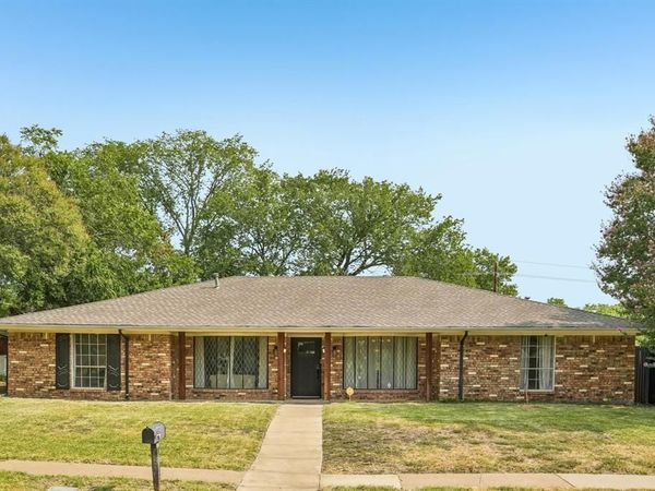 2305 Merrimac Drive , Plano, TX 75075