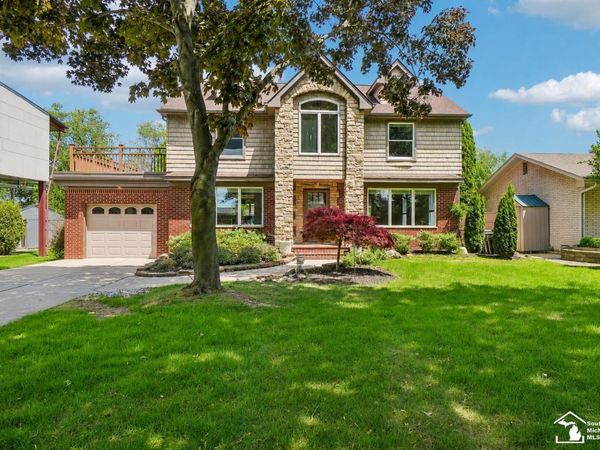 28395 Swan Island Drive, Grosse Ile, MI 48138