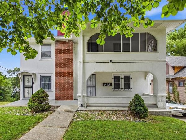 4301-4303 Virginia Avenue, Kansas City, MO 64110