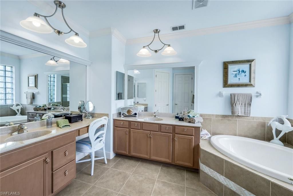 19736 Maddelena Cir , Estero, FL 33967 Photo