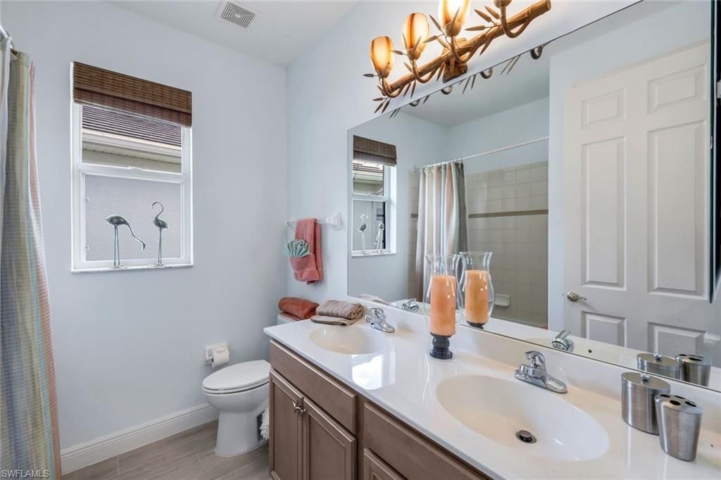 19736 Maddelena Cir , Estero, FL 33967 Photo