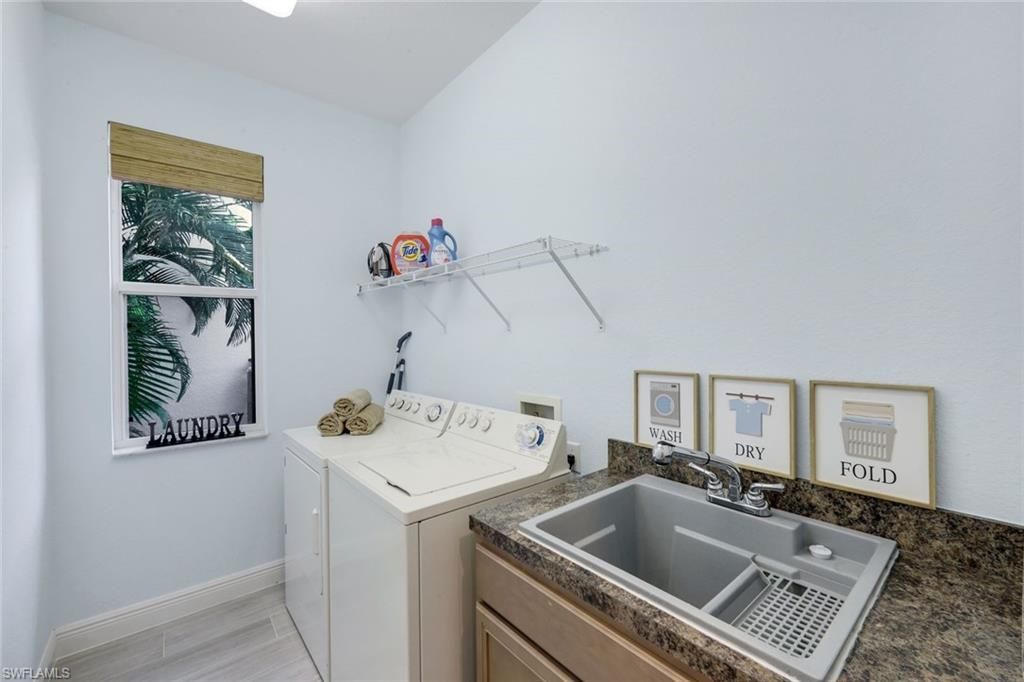 19736 Maddelena Cir , Estero, FL 33967 Photo