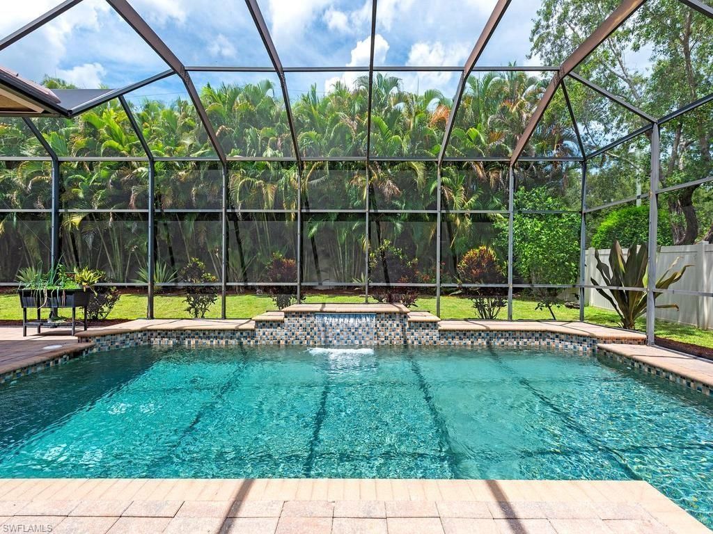 14636 Beaufort Cir, Naples, FL 34119 Photo