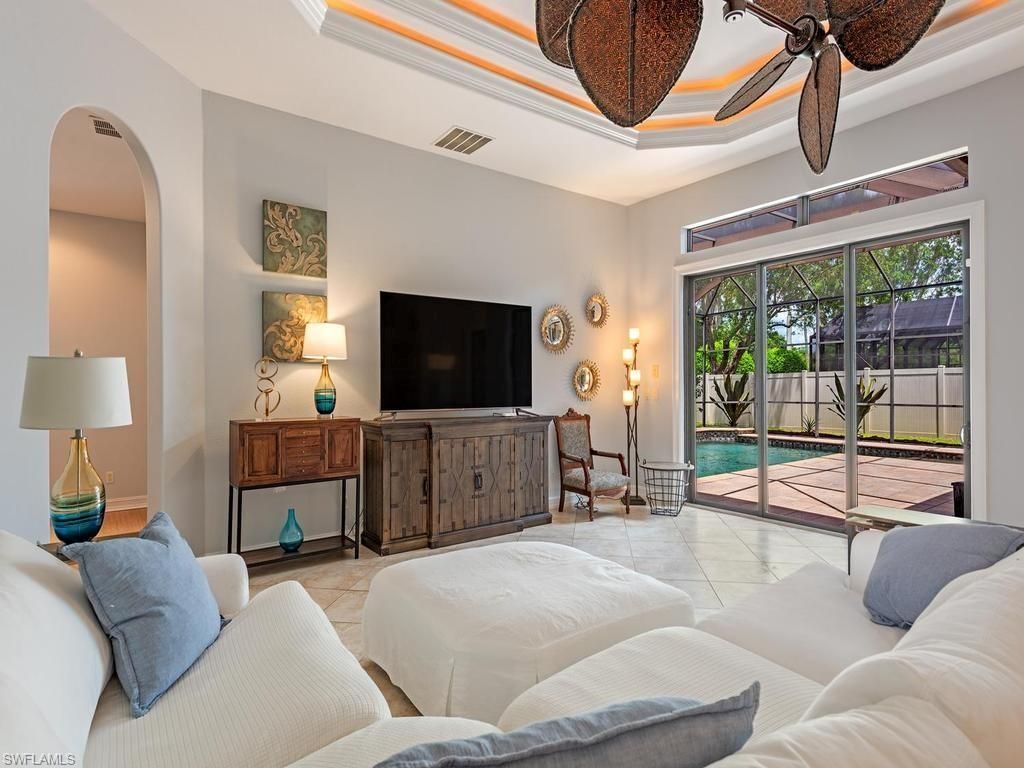 14636 Beaufort Cir, Naples, FL 34119 Photo