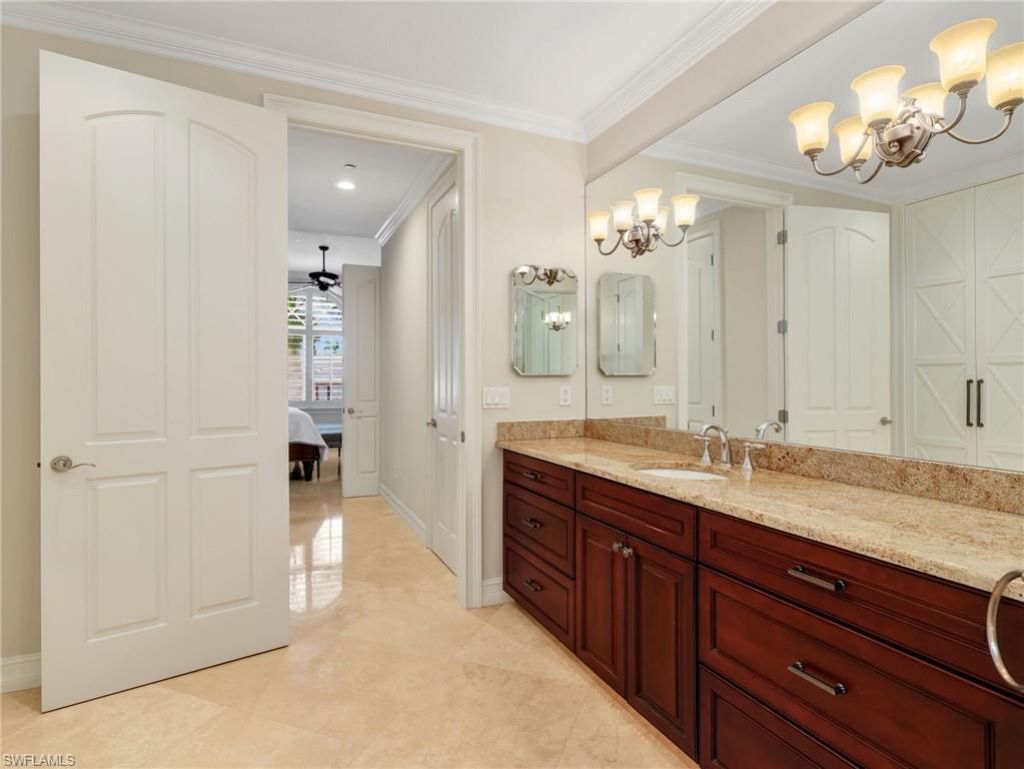 625 6th Ave S, Unit B301, Naples, FL 34102 Photo