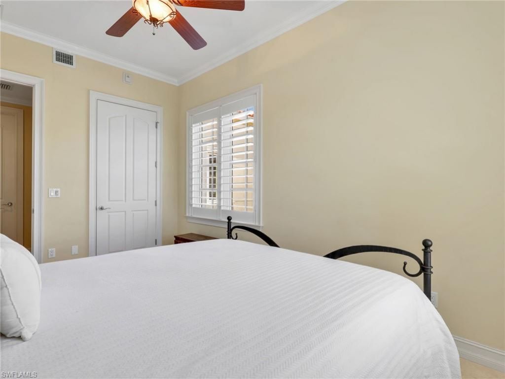 625 6th Ave S, Unit B301, Naples, FL 34102 Photo