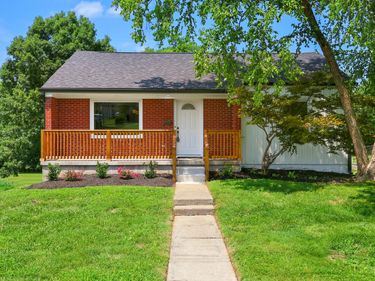 851 Hilltop Road, Danville, KY 40422