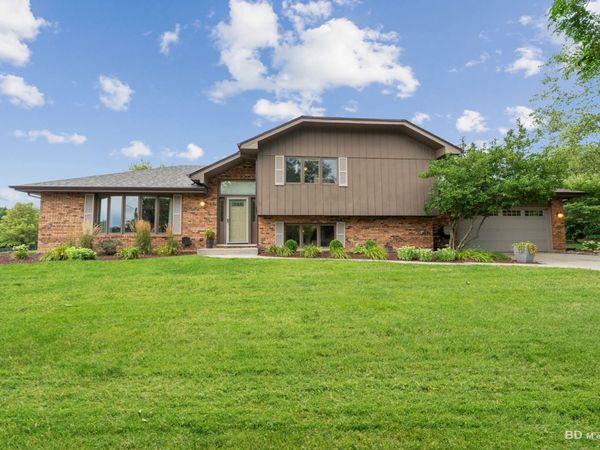 105 Azalea Road , Frankfort, IL 60423