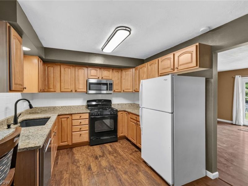 130 W Main Street, Seville, OH 44273 Photo 8