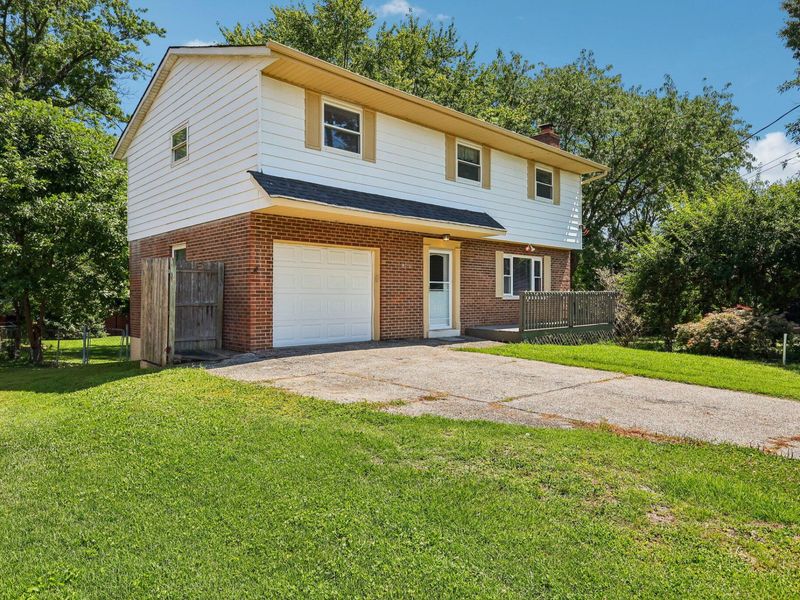 10066 Squire Drive, Florence, KY 41042 Photo 1