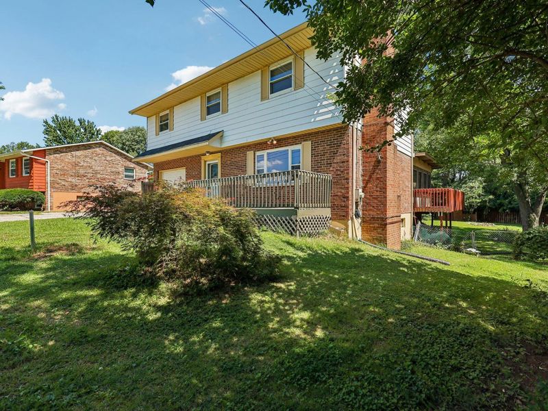 10066 Squire Drive, Florence, KY 41042 Photo 2