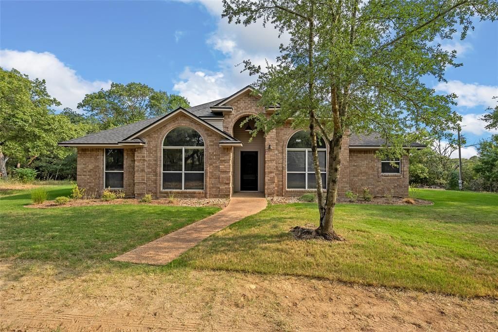 3044 Oak Ridge Road, Crawford, TX 76638 Main Photo