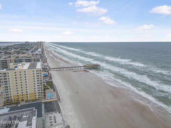 3724 S Atlantic Avenue, Unit 30, Daytona Beach Shores, FL 32118