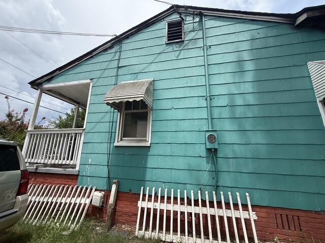 2347 Cambridge Avenue Photo 4