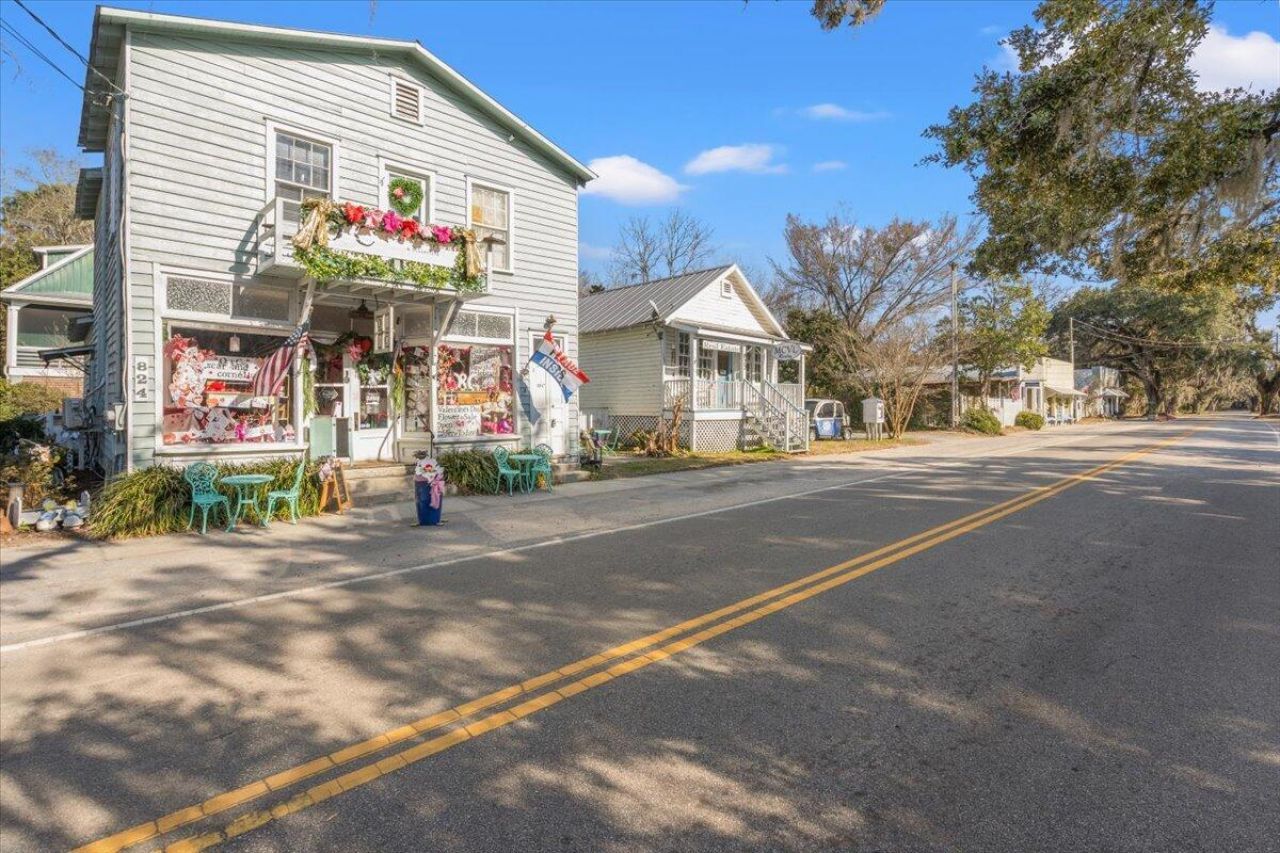 336 Drayton Street Photo 7